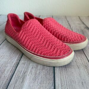 UGG Caplin Slip On Pink Shoes 5